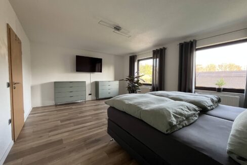 auch in zwei Kinderzimmer teilbar