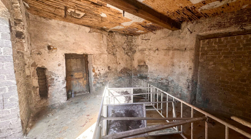 Scheune Nebengebäude vor dem Haus