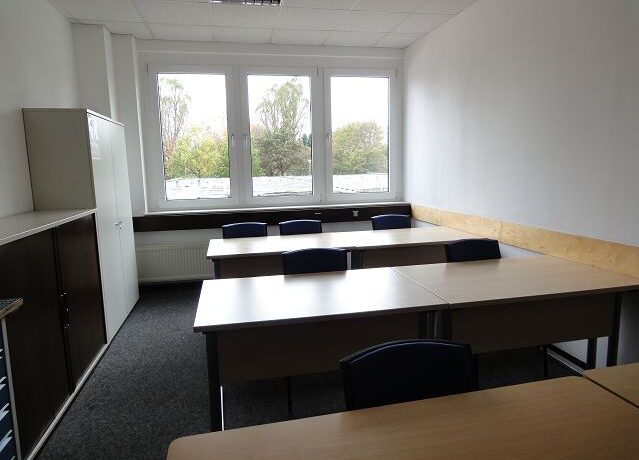 Büro / Schulungsraum