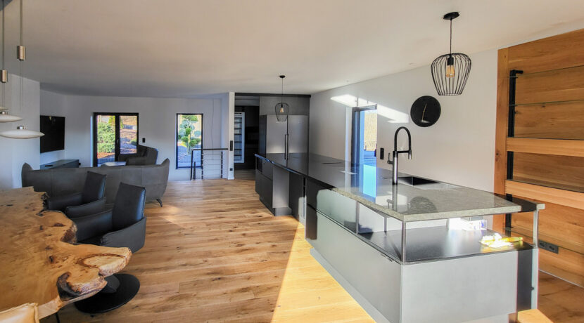 Küche und Essbereich