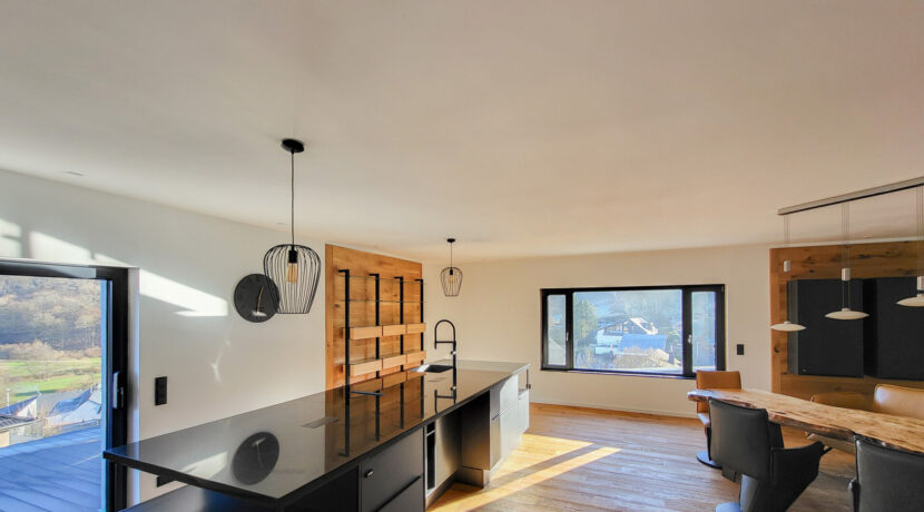 Küche und Essbereich