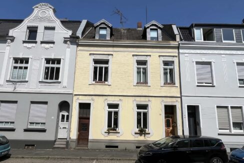Großes EFH mit Altbau-Charme