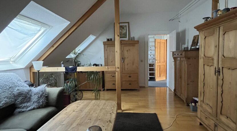 Ein weiterer Wohnraum im DG