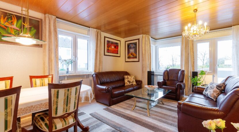 Wohn-/Essbereich im Erdgeschos / Ansicht 1