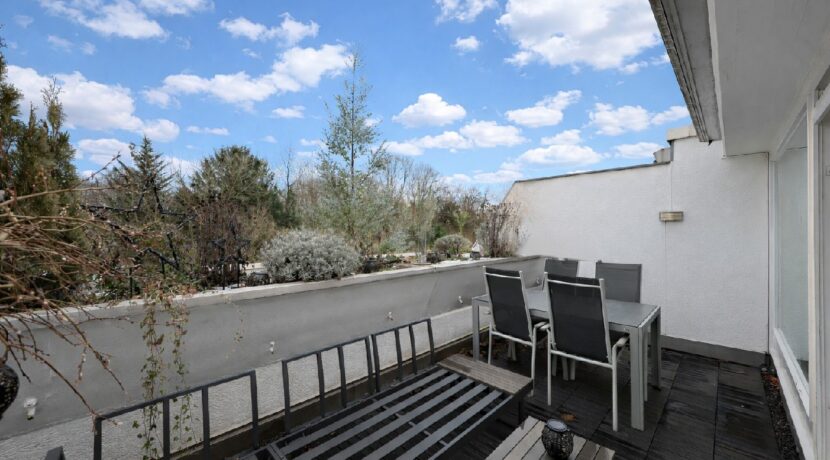 Traumhaft große Terrasse