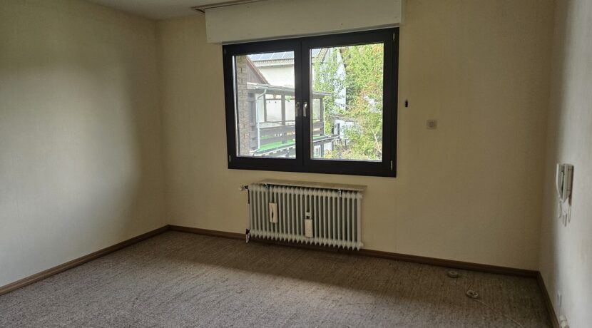 großes Schlafzimmer OG