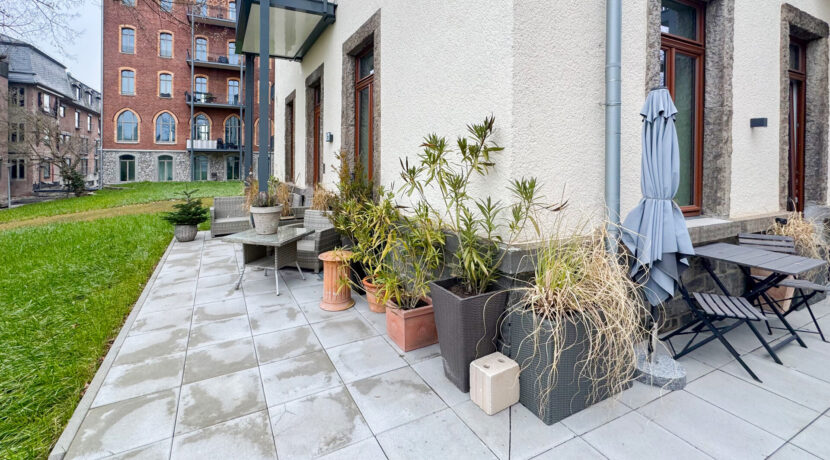 Großzügige Terrasse