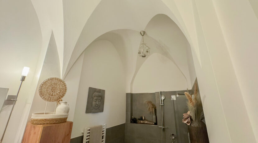 Historische Decke im Duschbad