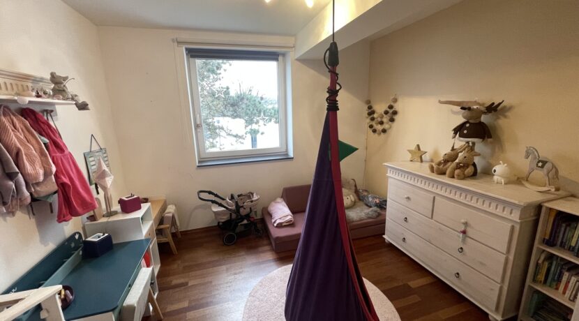 kleineres Schlafzimmer