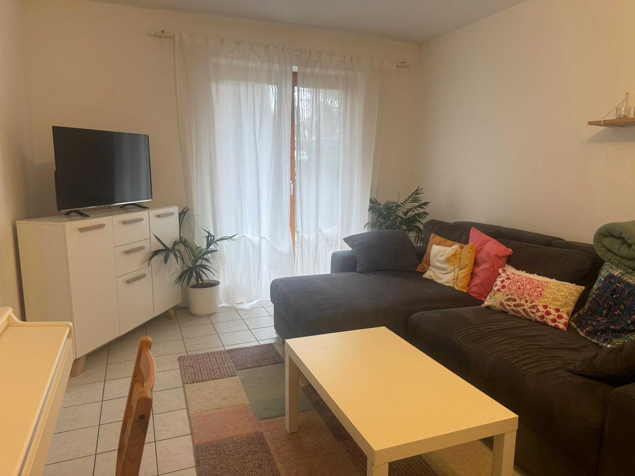 Refrath: 2-Zimmer-Wohnung im Erdgeschoss mit Terrasse