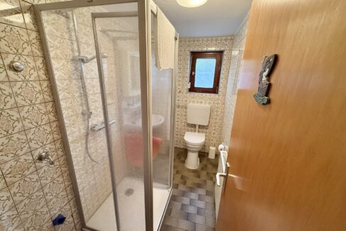 Haus Nr. 6 EG Duschbad