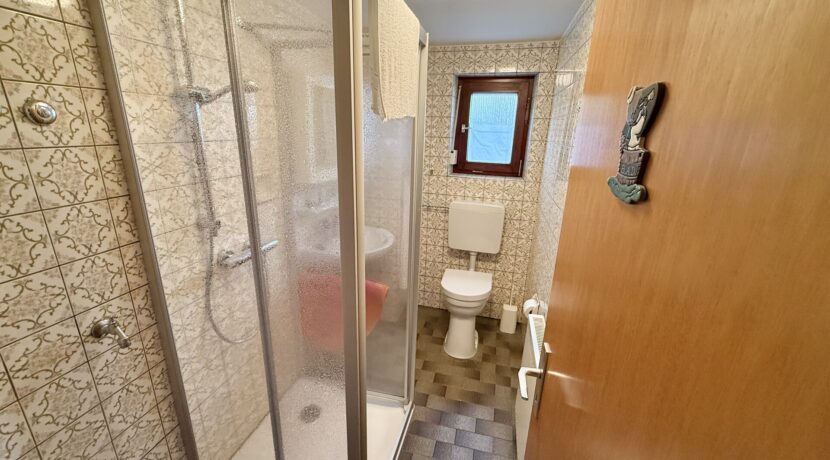 Haus Nr. 6 EG Duschbad