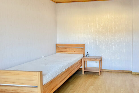 Haus Nr. 6 OG Kinderzimmer mit Balkon