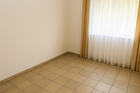 Einzelbüro im EG rechts