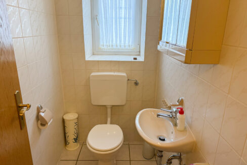 Haus 2 OG Gäste-WC