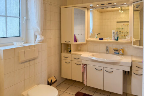 Haus 2 OG Dusch-/Wannenbad