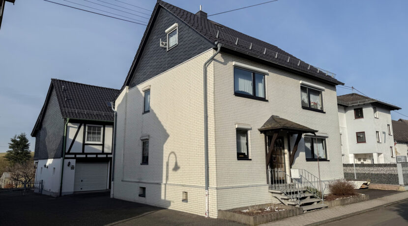 Straßenansicht Haus 1 und 2