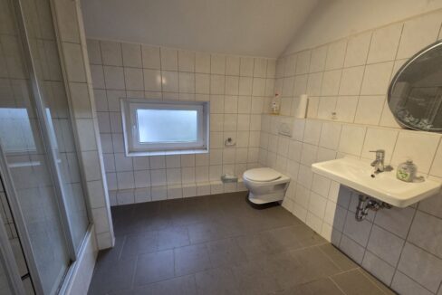 Badezimmer im Obergeschoss