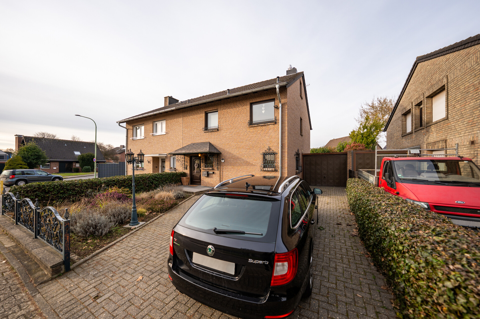 Familienfreundliche Doppelhaushälfte in Titz mit zusätzlicher Nutzfläche für Kinder & Home-Office