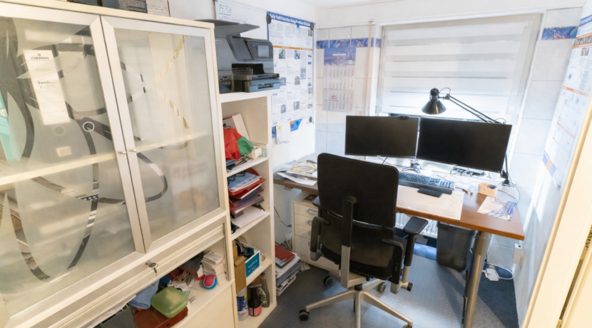 Arbeitszimmer Im KG