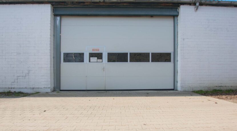 Rolltor mit Schlupftür