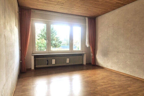 Wohnraum mit Blick in den Garten