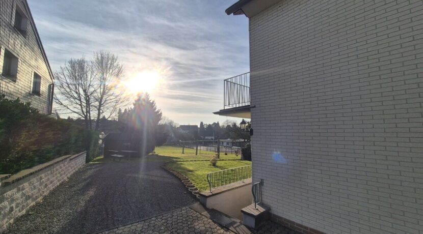 in ruhiger Einbahnstraße