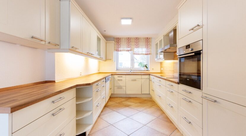 geschmackvolle Einbauküche