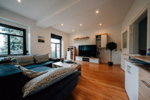 Wohnzimmer 1. OG rechts