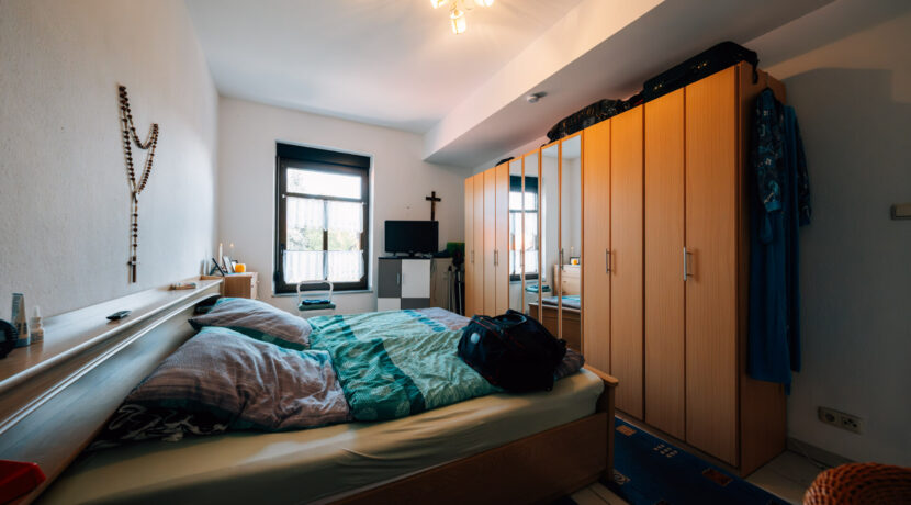 Schlafzimmer 1. OG rechts