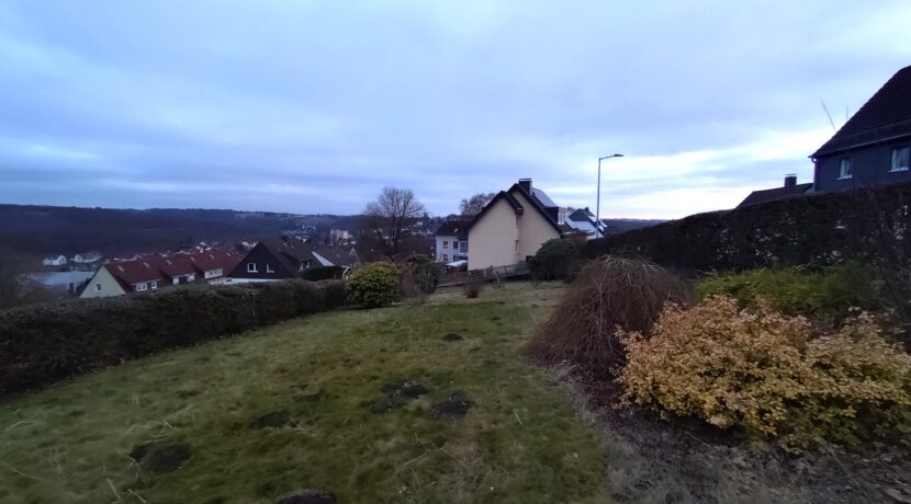 Grundstück mit Fernsicht