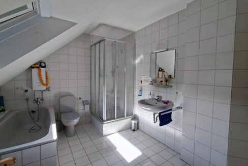 Badezimmer DG