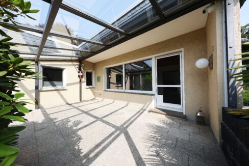 überdachte Terrasse