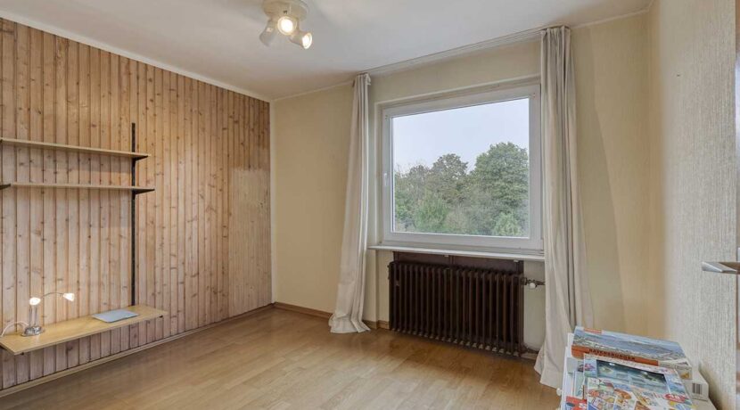 Erstes Kinderzimmer (DG)