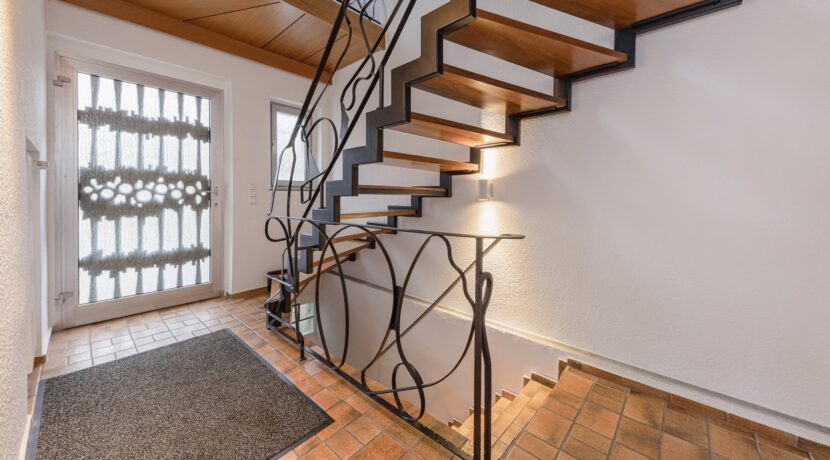 großer Eingangsbereich