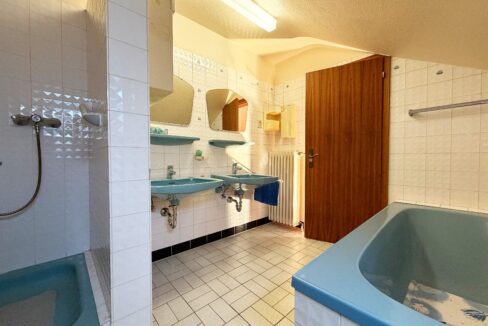 Dusch- und Wannenbad