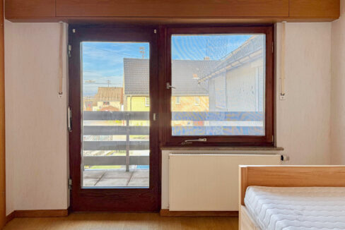 Haus Nr. 6 OG Kinderzimmer mit Balkon