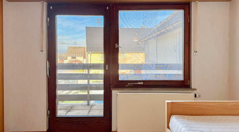 Haus Nr. 6 OG Kinderzimmer mit Balkon