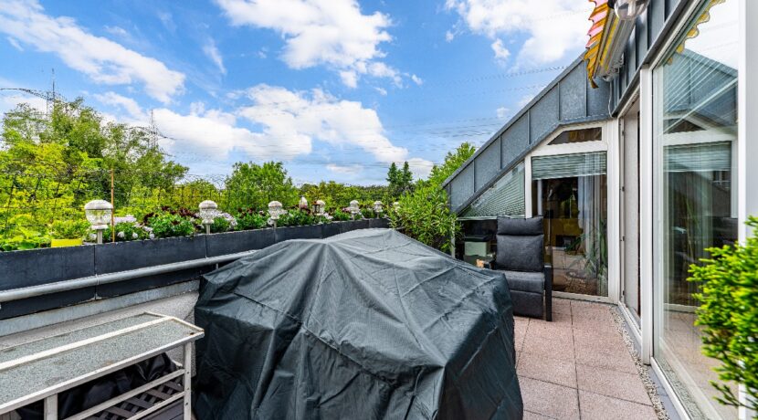 großzügiger Balkon