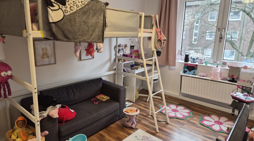 Kind / Arbeitszimmer