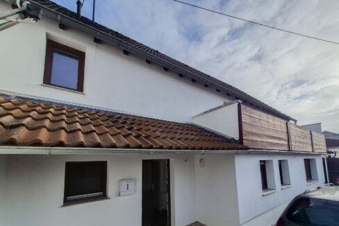 Rückansicht Zugang Wohnung 1