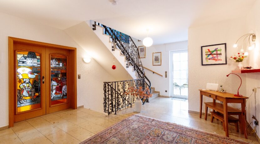 großzügiges Entrée