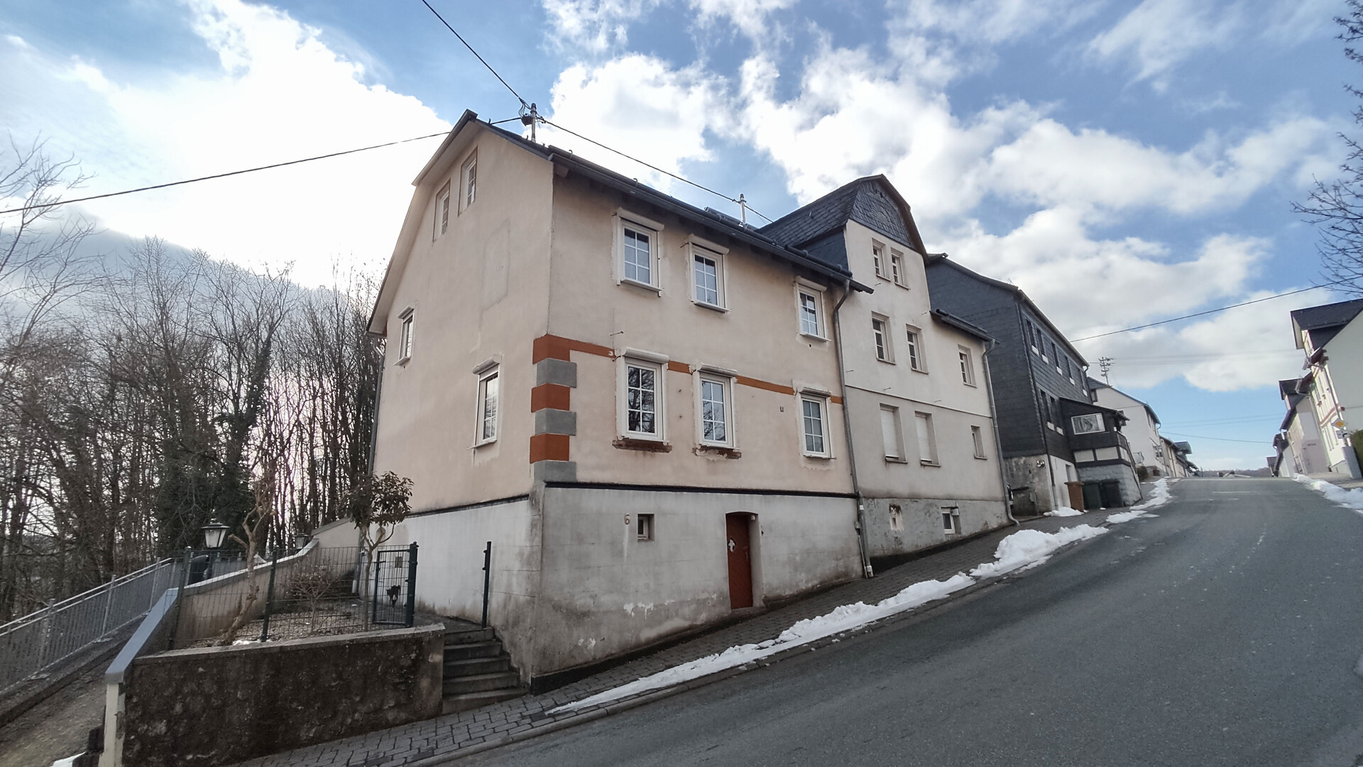 Charmante Doppelhaushälfte in Westerburg – ruhig gelegen und dennoch zentral