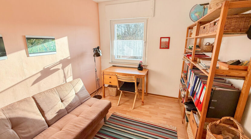 EG Büro o. Kinderzimmer