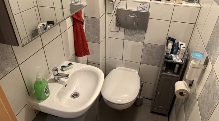 Gäste-WC im 1.OG