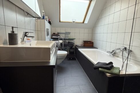 Badezimmer mit Wanne