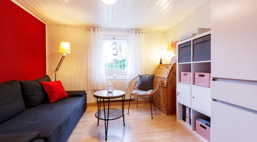 Kinder- oder Arbeitszimmer EG