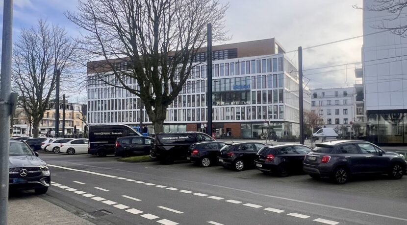 Blick von Garagenausfahrt