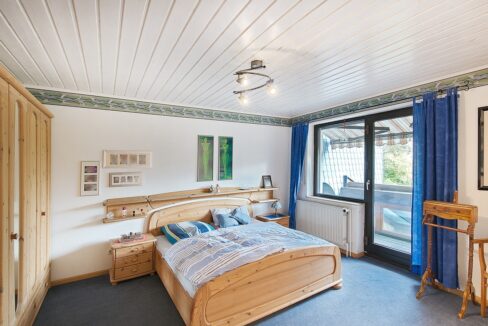 Schlafzimmer mit Balkon