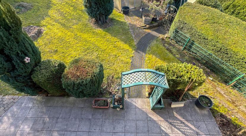 DG Blick auf die Terrasse